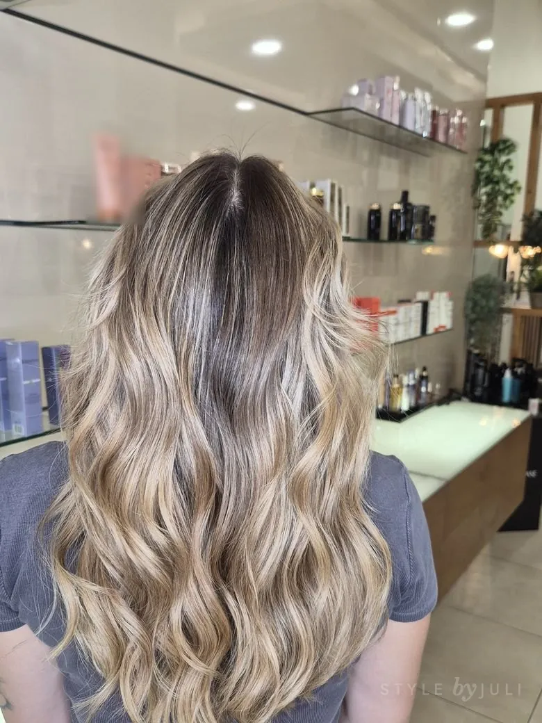 Después: de puntas apagadas a balayage
